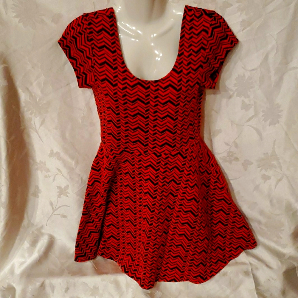 Planet Gold, Medium size, Coral Skater dress
